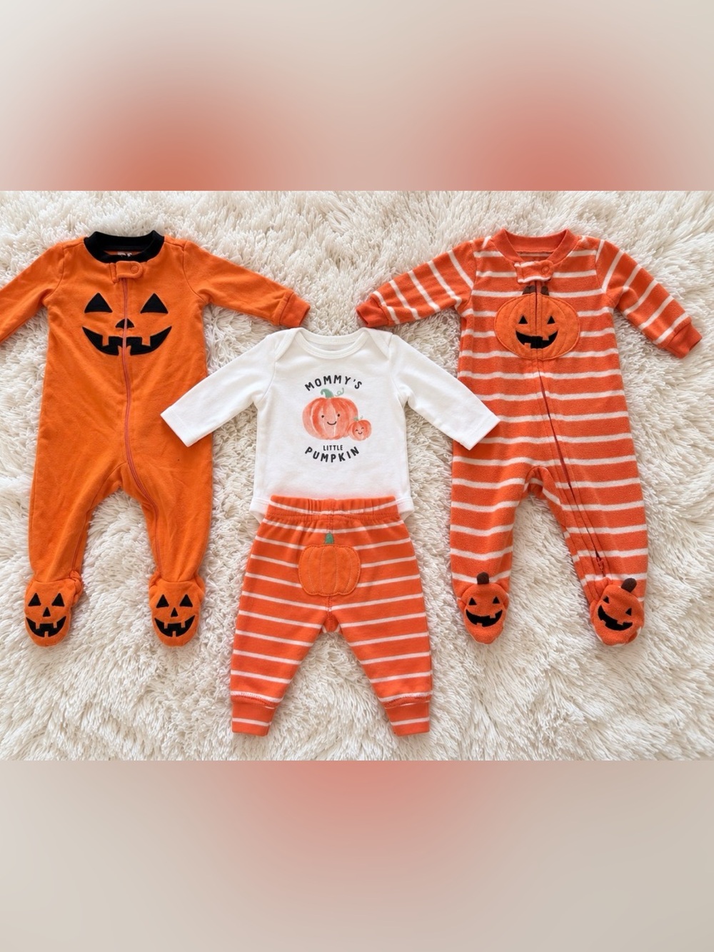 Newborn & 0-3 pumpkin outfit and sleepers